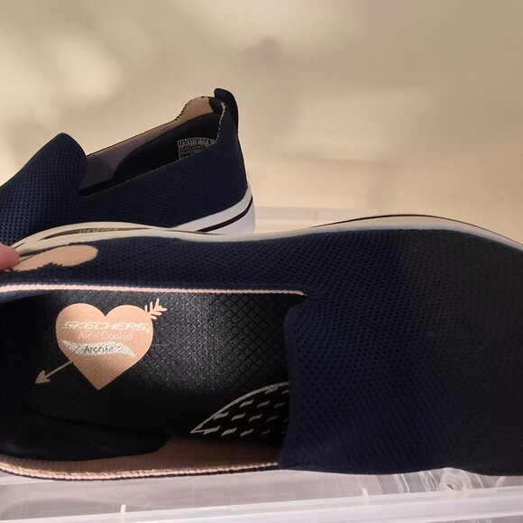Skechers Women GO Walk Navy Sneakers, Size 7.5 - Picture 8 of 12